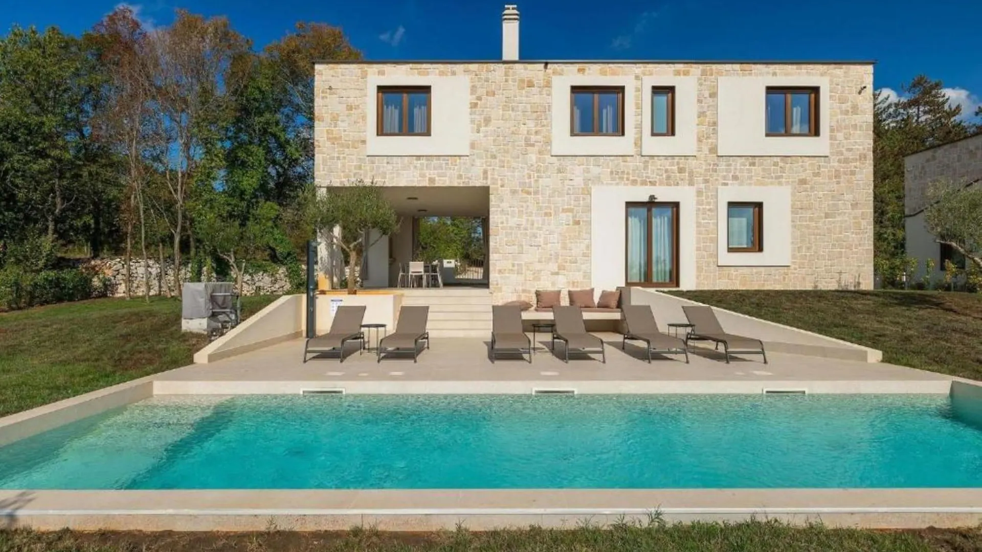 Villa Casa Minerva Majkusi